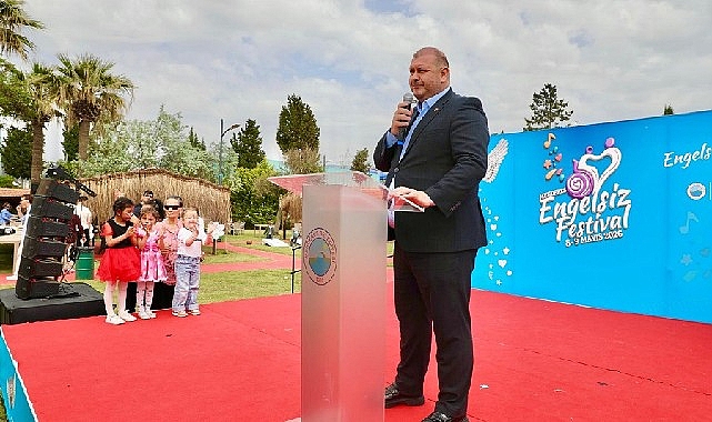 Menderes Belediyesi’nin düzenlediği Engelsiz Festival 2’nci gününde de tüm coşkusu