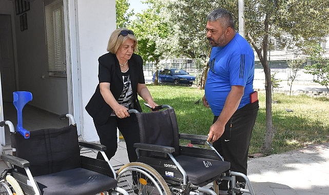 Edremit Belediyesi, sosyal belediyecilik anlayışı kapsamında engelli ve ihtiyaç sahibi
