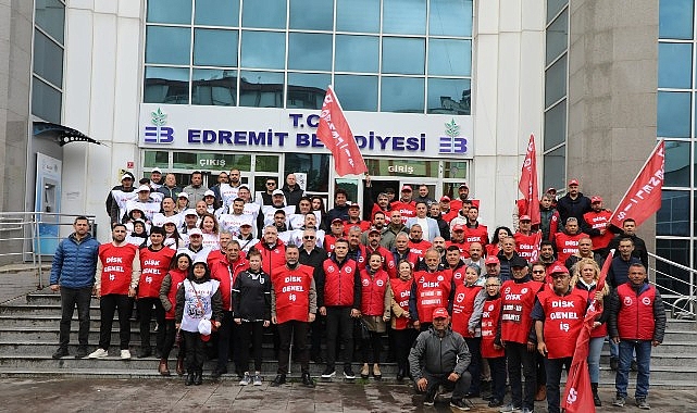 Edremit’te 1 Mayıs Emek ve Dayanışma Günü, binlerce kişinin katılımıyla