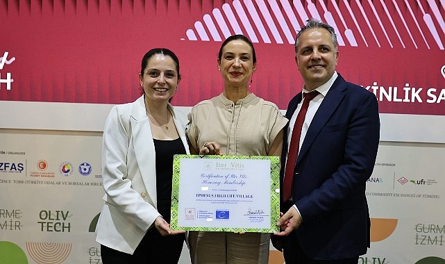 Efes Tarlası Yaşam Köyü, İzmir Bağ Yolu Projesi ile uluslararası