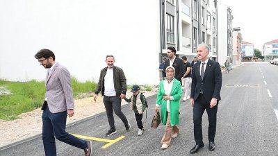 İnegöl Belediyesi, Ertuğrulgazi Mahallesinde altyapısı tamamlanan Memiş ve Şeker Sokaklarda