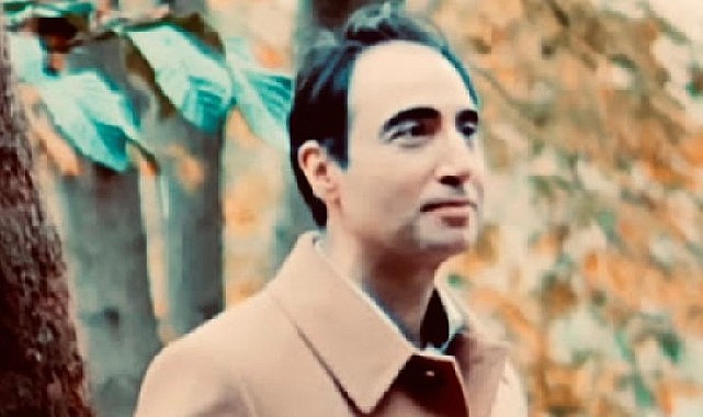 Ertunç Ergül’ün müzik tutkusu lafta kalmadı Müzik dünyasının sevilen isimlerinden Ertunç Ergül, yeni tekli çalışması "Lafta