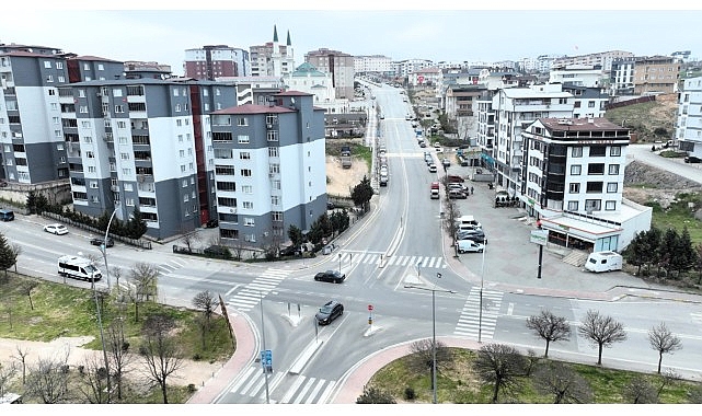 Kocaeli’nin ulaşım ağını her geçen gün güçlendiren Büyükşehir Belediyesi, vatandaşlara