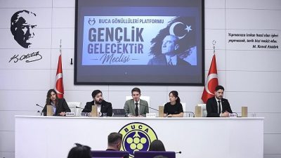 Buca’da düzenlenen “Gençlik Gelecektir Meclisi”, gençlerin düşüncelerini ve Türkiye’nin geleceğine
