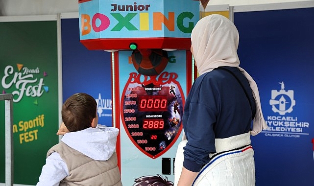 Kocaeli Büyükşehir Belediyesi’nin 19 Mayıs etkinlikleri kapsamında düzenlediği EnFest’te kurulan