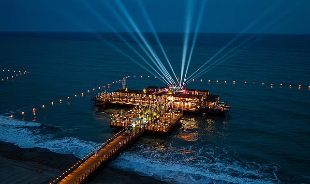 Gloria Hotels & Resorts’tan Sezona Işıltılı Bir Başlangıç: Premium Pier Açıldı Gloria Hotels & Resorts, yaz sezonuna damgasını vuracak yeni iskelesi
