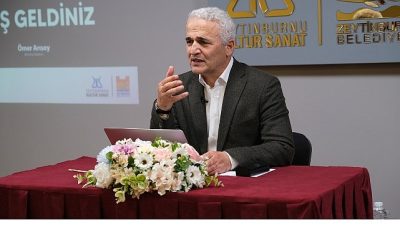 Prof. Dr. Ekrem Demirli’nin Zeytinburnu Kültür Sanat’ta sürdürdüğü seminer dizisinde
