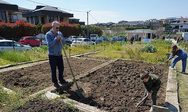 Beylikdüzü Belediyesi tarafından Umut Meyve Ormanı içinde oluşturulan Hobi Bahçeleri’nde