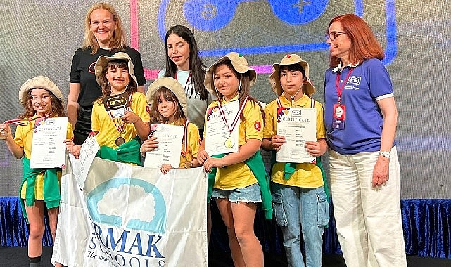 Irmak Okulları öğrencileri Robotex Türkiye’de üç ayrı kategoride birincilik elde