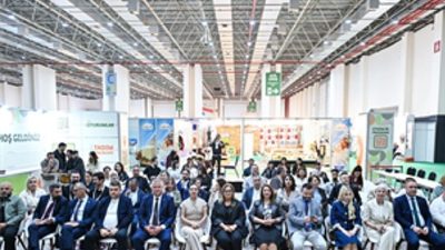 İzmir Büyükşehir Belediyesi öncülüğünde hayata geçirilen “İzmir Bağ Yolu”, İZFAŞ