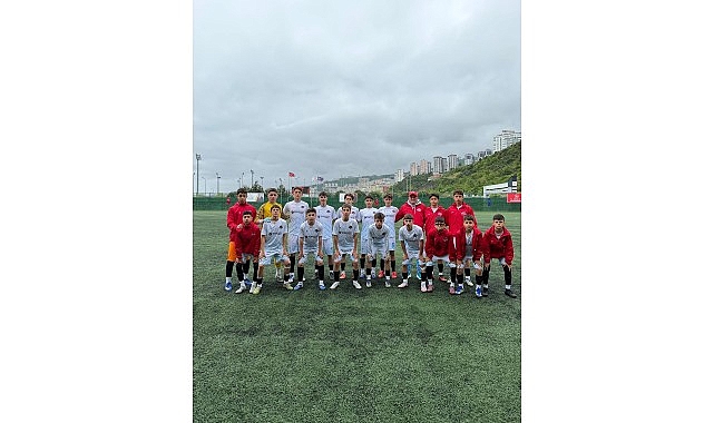 İzmir’in Büyük Gururu Türkiye Şampiyonu Oldu İzmir İl Millî Eğitim Müdürlüğünün okullarda sporu ve sporcuyu destekleyen