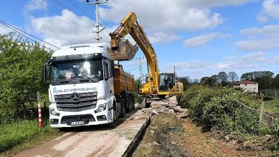 Kocaeli Büyükşehir Belediyesi, Kandıra ilçesinde ulaşım konforunu artırmak için üstyapı