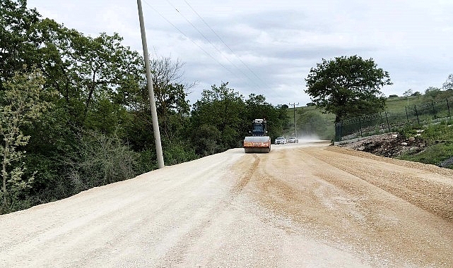 Kocaeli Büyükşehir Belediyesi, Kandıra ilçesinde ulaşım kalitesini artırmak amacıyla üstyapı