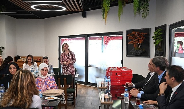Kartepe Belediyesi ve İlçe Milli Eğitim Müdürlüğü iş birliğiyle, Anneler