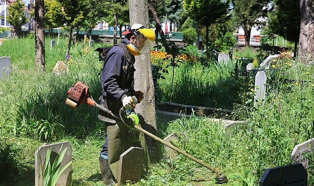 Kartepe Belediyesi, yaklaşan Kurban Bayramı öncesinde çevre düzenleme çalışmalarına hız