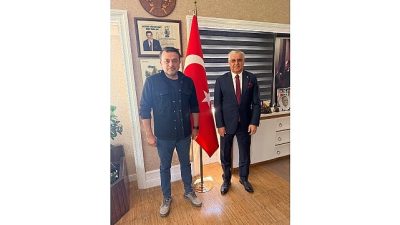 Kemer Belediyesi’nde Basın Danışmanı olarak görev yapan Gazeteci Saffet Yenigün
