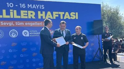 Kemer Belediyesi, erişilebilir yaşam alanlarına yönelik çalışmalarıyla tarihinde ilk defa
