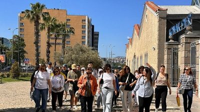 Konak Belediyesi’nin düzenlediği Kemeraltı Şenliği tüm hızıyla devam ederken, şenlik