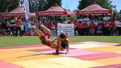 19 Mayıs Atatürk'ü Anma, Gençlik ve Spor Bayramı dolayısıyla Kemer'de