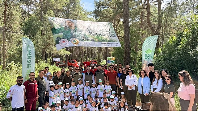 Kemer’de çevre temizliği etkinliği Kemer Belediyesi Ülker-Orduvar Akman Kreş ve Gündüz Bakımevi öğrencileri, çevre