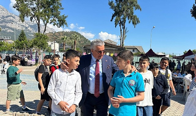 Baharın habercisi ve kadim geleneklerin sembolü Hıdırellez, tüm yurtta olduğu
