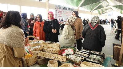 KOMEK kursiyerleri ve mezunları tarafından üretilen el emeği ürünler, Anneler