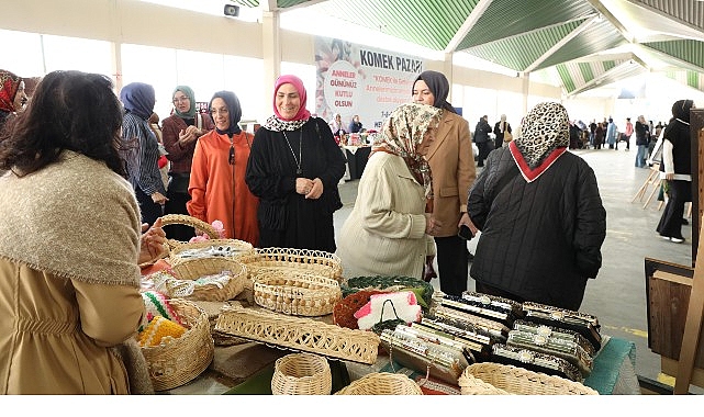 KOMEK kursiyerleri ve mezunları tarafından üretilen el emeği ürünler, Anneler