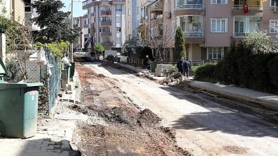 Üstyapımı yenileme ve onarım çalışmaları ile vatandaşların şehir içerisinde daha