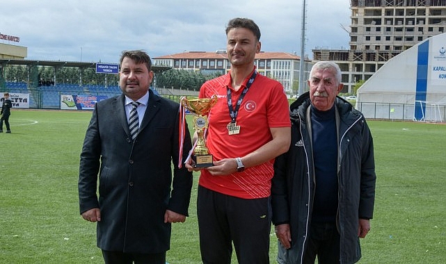 Ankara’da bu yıl üçüncüsü düzenlenen Atakule Run Koşusu’nda Kahramankazan Belediyespor
