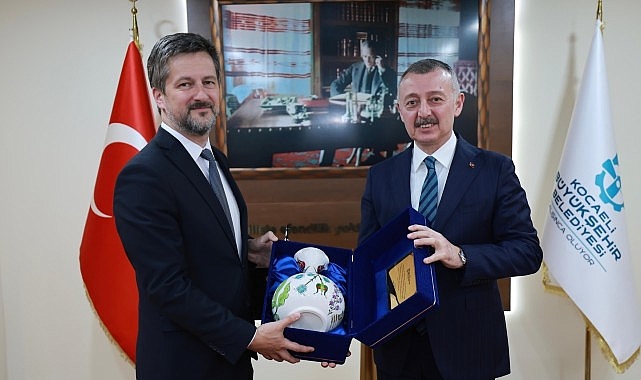 Macaristan Ankara Büyükelçisi Viktor Matis başkanlığındaki heyet, Kocaeli Büyükşehir Belediye