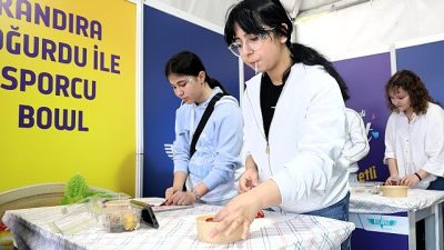 Kocaeli Büyükşehir Belediyesi’nin Milli İrade Meydanı’nda düzenlediği EnFest 2026’da gastronomi