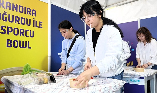 Kocaeli Büyükşehir Belediyesi’nin Milli İrade Meydanı’nda düzenlediği EnFest 2026’da gastronomi