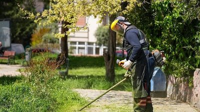 Yaz aylarının yaklaşmasıyla birlikte Maltepe Belediyesi, vatandaşların nefes alacakları yeşil
