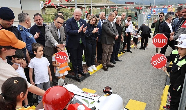 Menemen Belediyesi her ihtiyaç ve her yaş grubu için ‘özel’