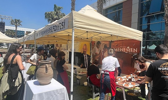 Menemen Belediyesi, Bakırçay Üniversitesi tarafından düzenlenen bahar şenliğinde açtığı standıyla