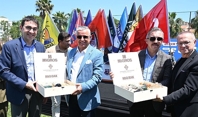 Migros tarafından Kemer’de düzenlenen Spor Şenliği, açılış seremonisi ile başladı.