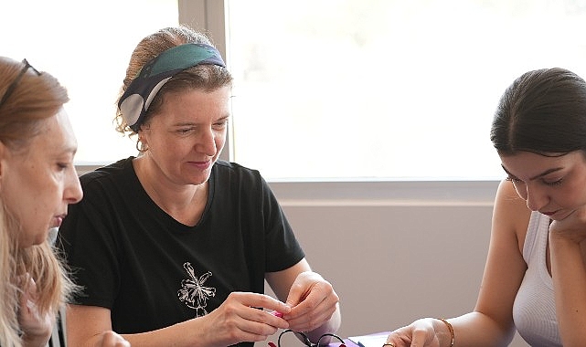 Avcılar Belediyesi tarafından Anneler Günü’ne özel düzenlenen etkinlikler, ilçede duygu