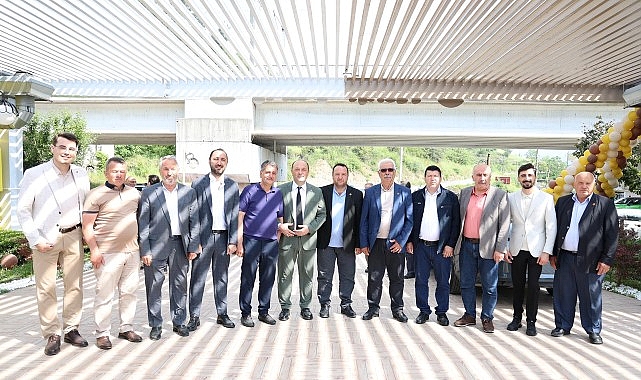“Nehir Cafe Kahve Evim” Geyve’de Hizmete Açıldı Geyve Belediyesi tarafından Nehir Park Sosyal Tesisleri içerisinde hizmete açılan