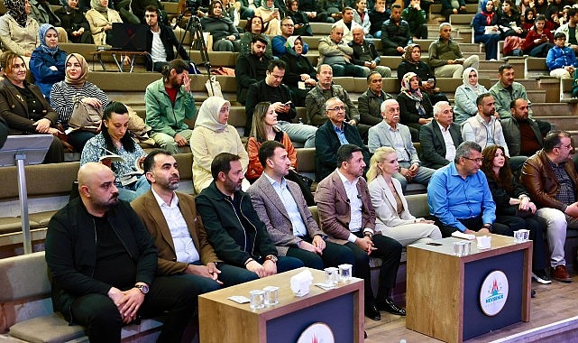 Nevşehir 2. Kitap Fuarı Görkemli Bir Törenle Açıldı Nevşehir Belediyesi tarafından organizasyonu yapılan ve Nevşehirli yerel esnafımız Yunus