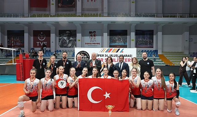 Nilüfer Uluslararası Spor Şenlikleri ‘Kardeş Kentler Turnuvası’ ile sona erdi Nilüfer Belediyesi tarafından bu yıl 24’üncüsü düzenlenen Nilüfer Uluslararası Spor