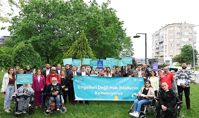 Nilüfer’de sloganlar engelleri aşmak için yükseldi Nilüfer Belediyesi, Engelliler Haftası kapsamında Üç Fidan Gençlik Parkı’nda düzenlenen