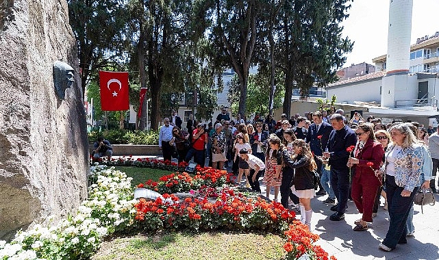 İzmir Büyükşehir Belediye Başkanı Dr. Cemil Tugay, Karşıyaka’daki Zübeyde Hanım