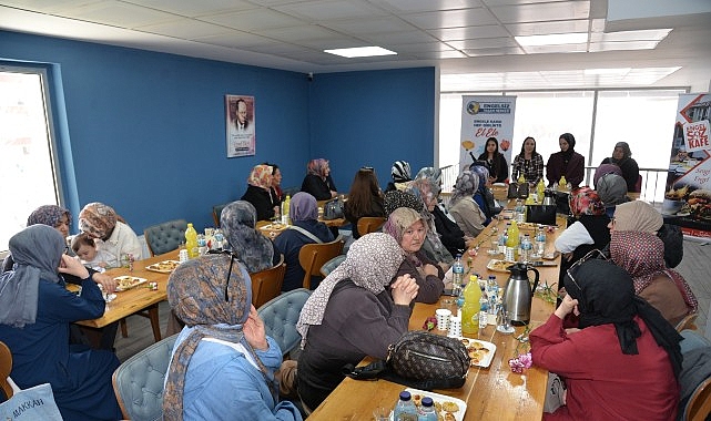 Kahramankazan Belediyesi Engelsiz Yaşam Merkezi kursiyerlerinin anneleri, Anneler Günü dolayısıyla