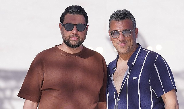 Podyumun Sihirbazları: Serkan ve Gökhan Duman, moda sektörüne hayat katıyor Türkiye’de ve uluslararası arenada moda organizasyonlarına yön veren ünlü koreograflar