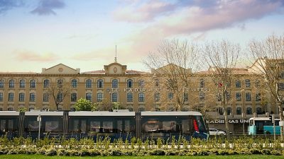 Kadir Has Üniversitesi bünyesinde faaliyet gösteren Rezan Has Müzesi, “Geçmişin