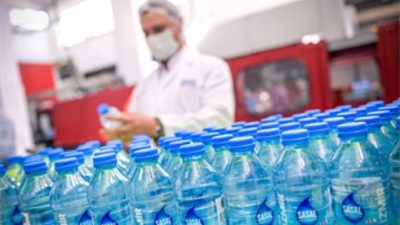 İzmir’in 94 yıllık Cumhuriyet markası olan Şaşal Su Fabrikası, İzmir