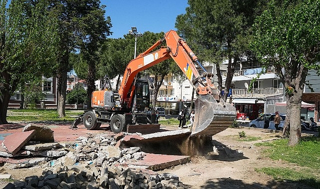 Gaziemir Belediyesi, park ve yeşil alanlarda yürüttüğü çalışmalar kapsamında Şehit