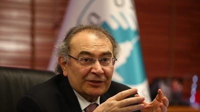 Üsküdar Üniversitesi Kurucu Rektörü, Psikiyatrist Prof. Dr. Nevzat Tarhan, sınavlara