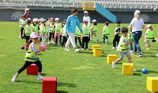 Spor Şenlikleri’nde sıra minik öğrencilerin Bu yıl 24’üncüsü düzenlenen Nilüfer Uluslararası Spor Şenlikleri’nde okul öncesi