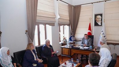 Ayvalık’ta bu yıl düzenlenen Teferiç Şenlikleri kapsamında anlamlı bir buluşma